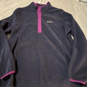 Columbia women’s Navy and Pink Sweater Size XL